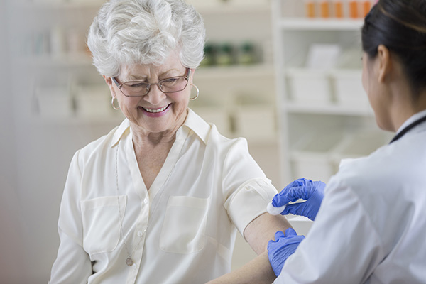 image of patient receiving a flu jab